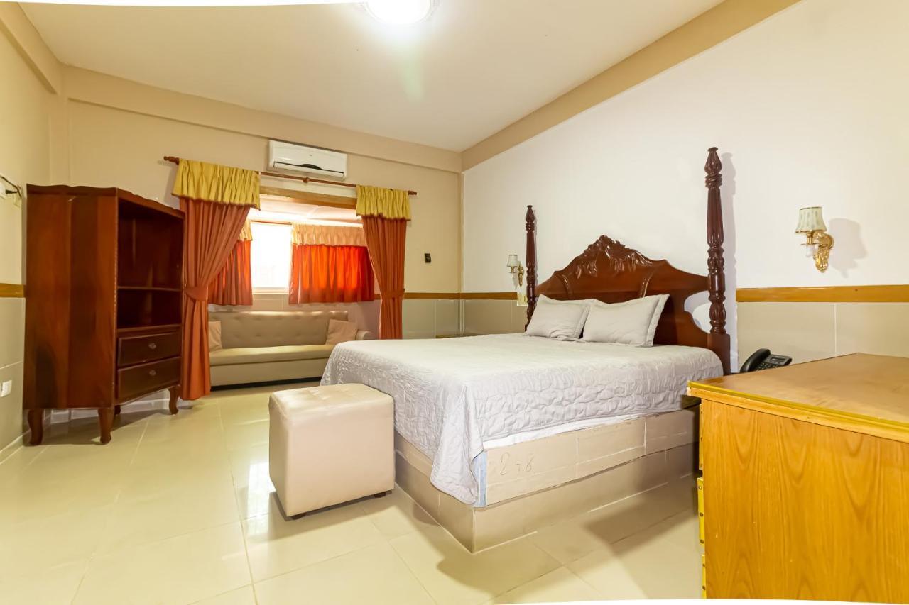 Hotel La Casona Dorada Санто-Домінго Екстер'єр фото